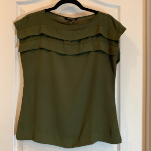 Banana Republic Tops - Banana Republic – Short Sleeve Blouse (Petite) - short-sleeve‎